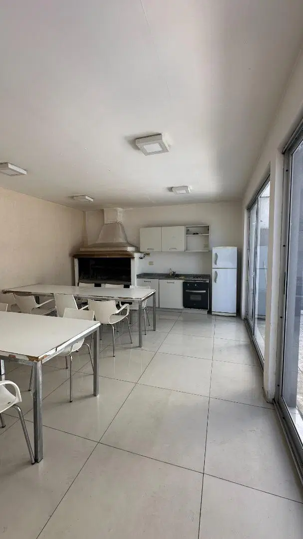 Departamento 2 ambientes con excelente ubicación 4