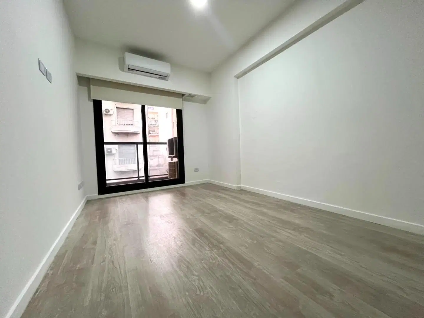 2 ambientes con balcón en alquiler - Recoleta 5