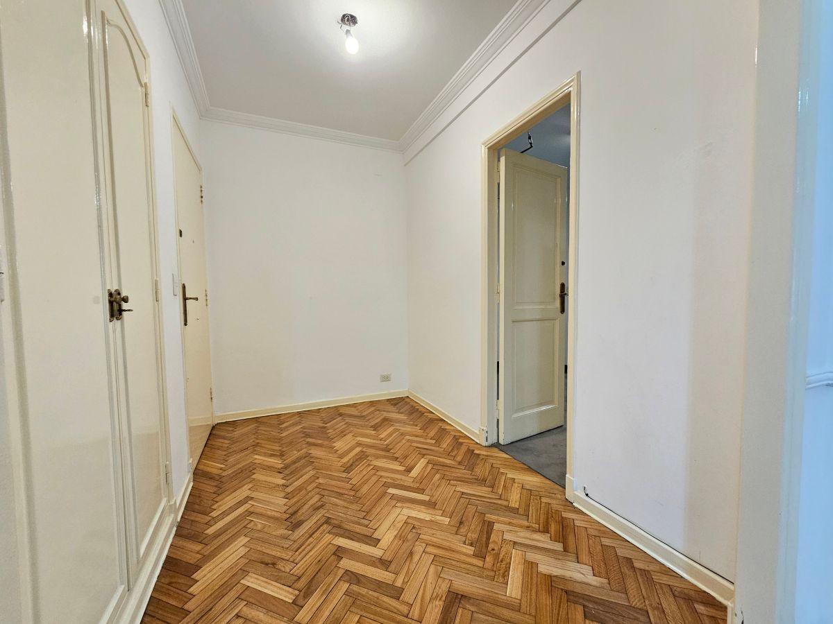 Foto de Recoleta clásica -3 dormitorios + dependencia · 138 m² · Al frente, imagen 2
