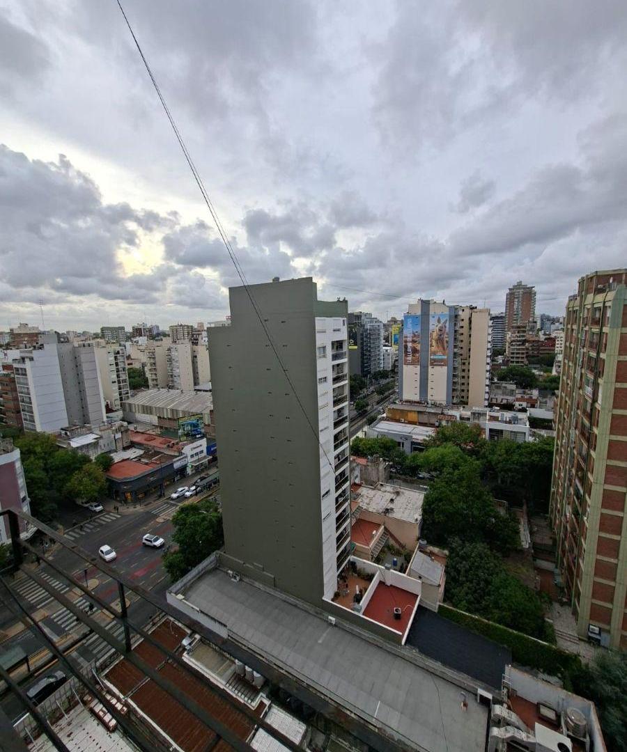 4 AMBIENTES CON DEPENDENCIA A METROS DE AV.CABILDO