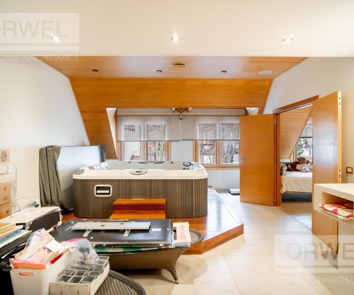 La Mejor Casa de Nuñez en Venta! Hay Que Verla Para Entenderla! Alucinante. 5