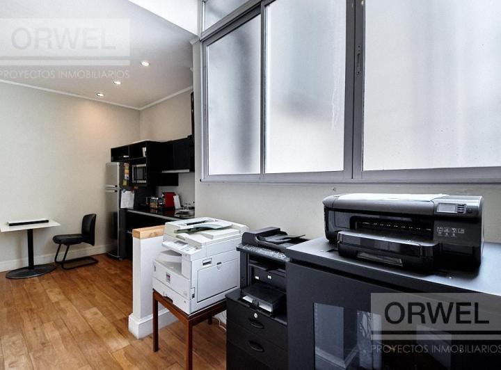 VENTA OFICINA RETIRO LIBERTADOR 6 DESPACHOS EXCELENTE NIVEL 3