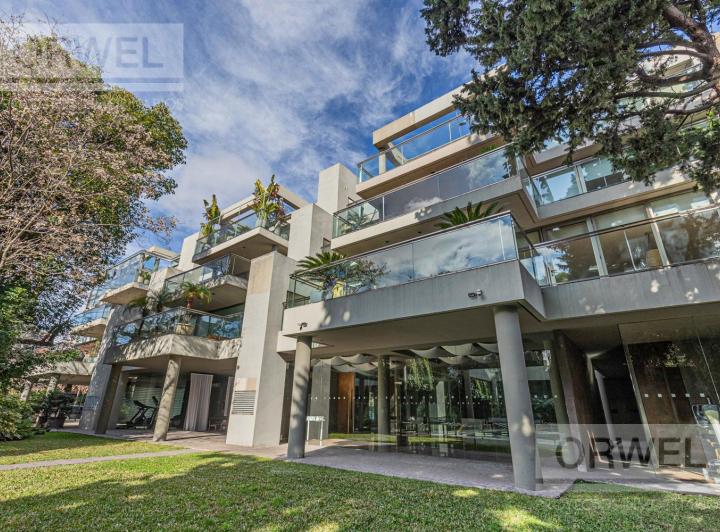 Departamento tipo casa en Venta en Belgrano. Terraza. 2 dormitorios. 5
