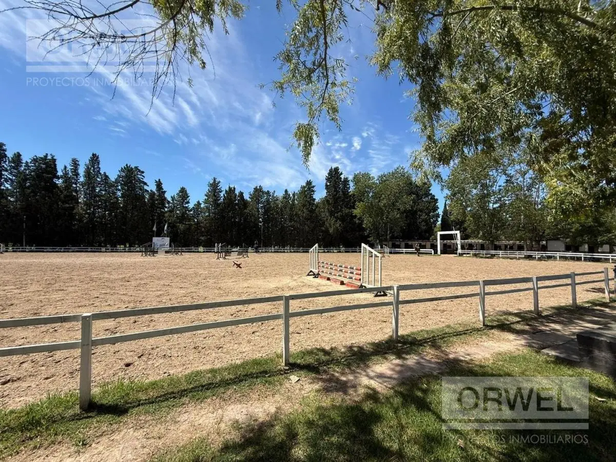 Venta Terreno en Campo Chico Country Club 5