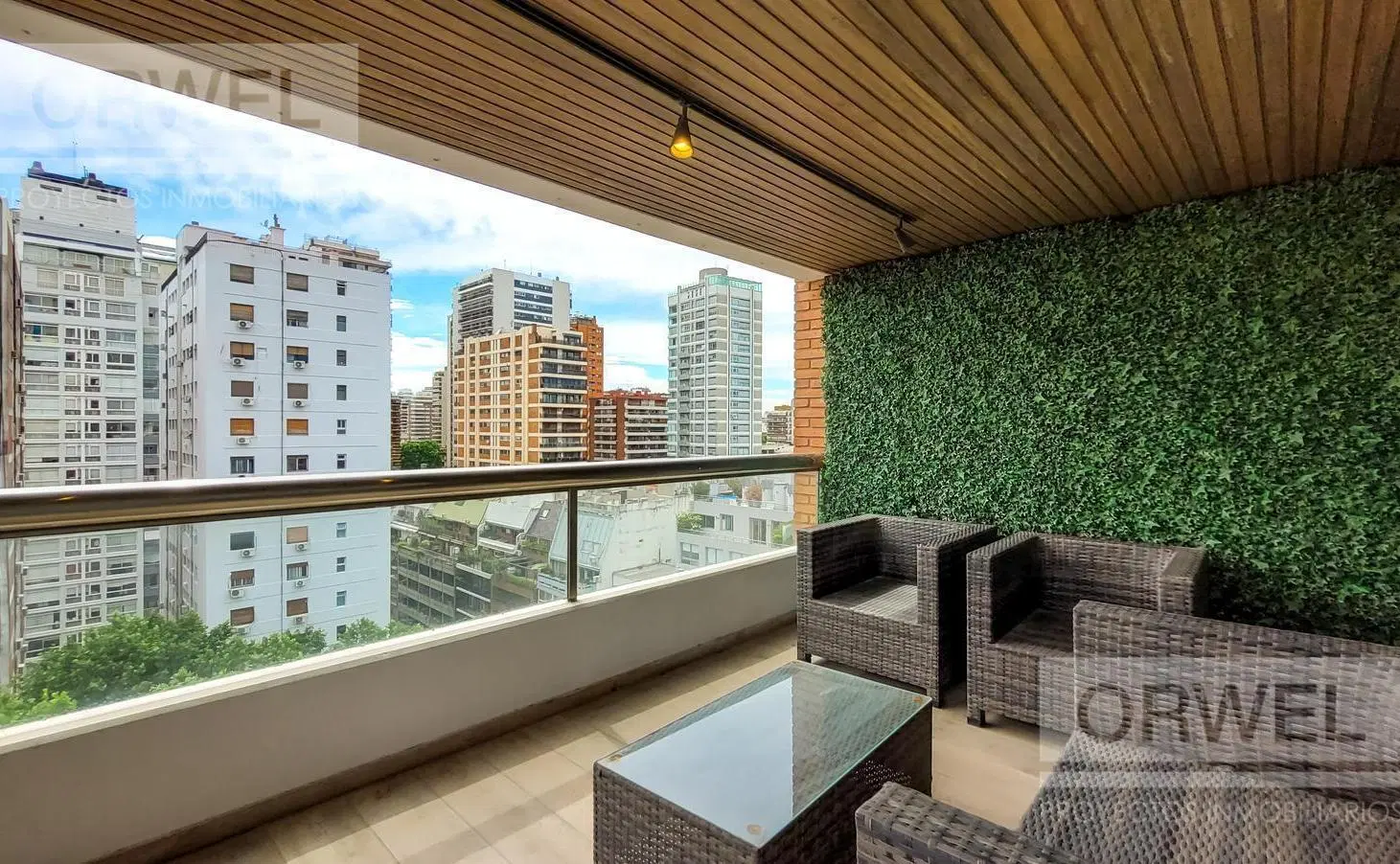 Departamento en Alquiler Amoblado 4 dormitorios y 2 cocheras. Belgrano 4