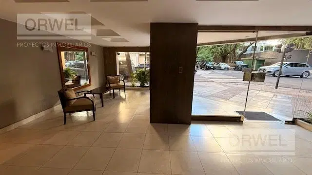 Departamento 3 dormitorios con dependencia, excelente planta. Cochera y Seguridad 24 hs 1
