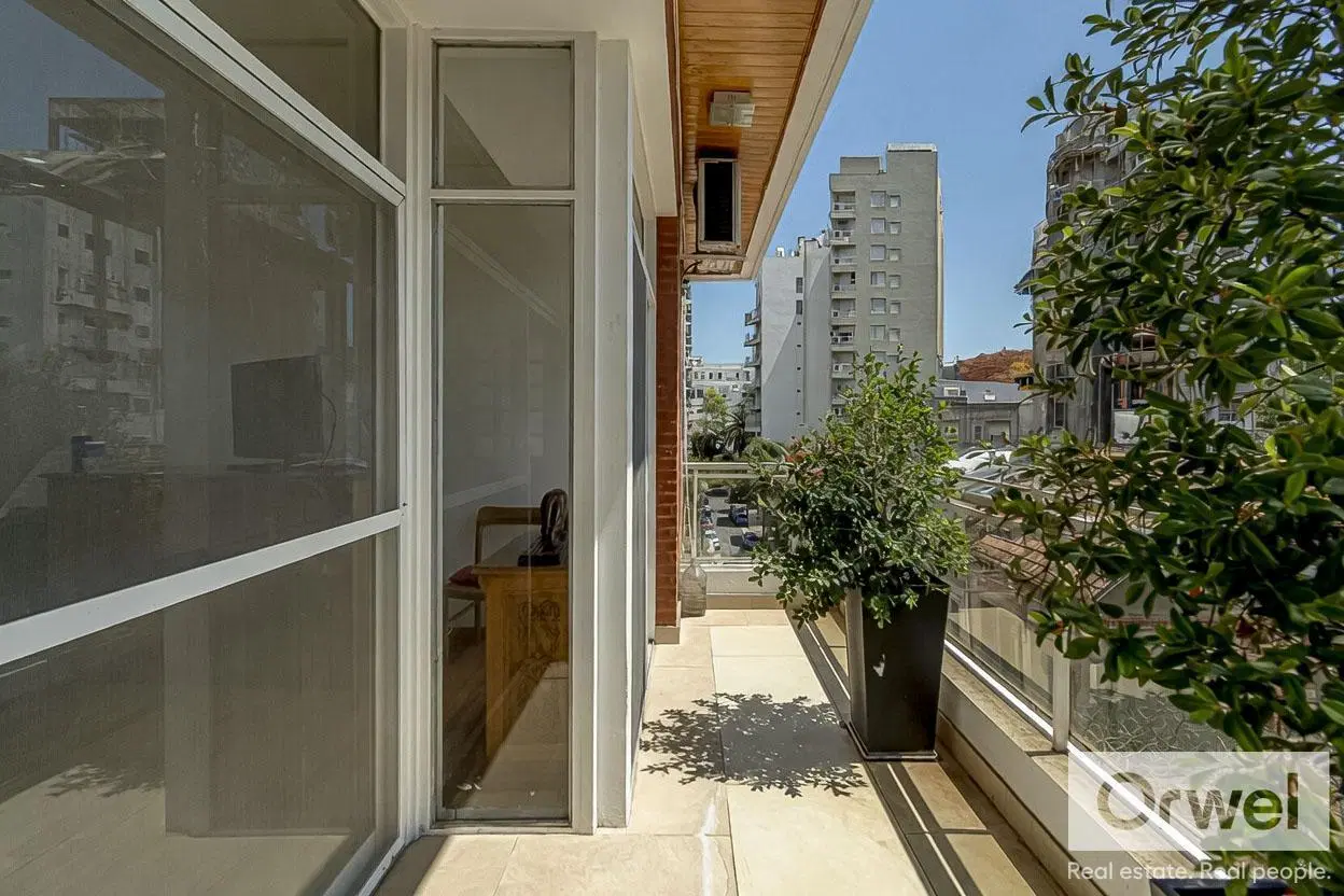 Exclusivo Dúplex con Terraza, Pileta y Quincho Propio en Las Cañitas 2