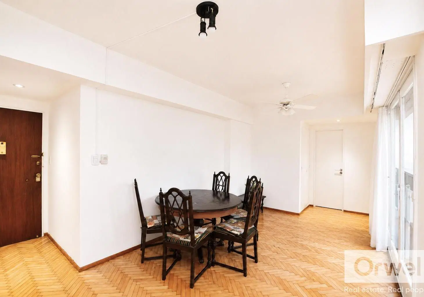 Venta 2 Ambientes Impecable Balcon Frances Balvanera 4