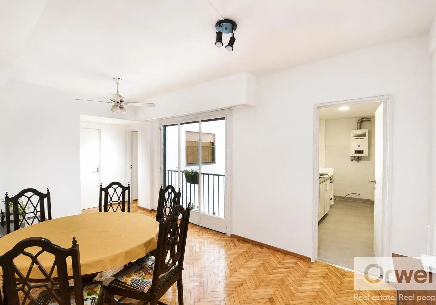 Venta 2 Ambientes Impecable Balcon Frances Balvanera 1