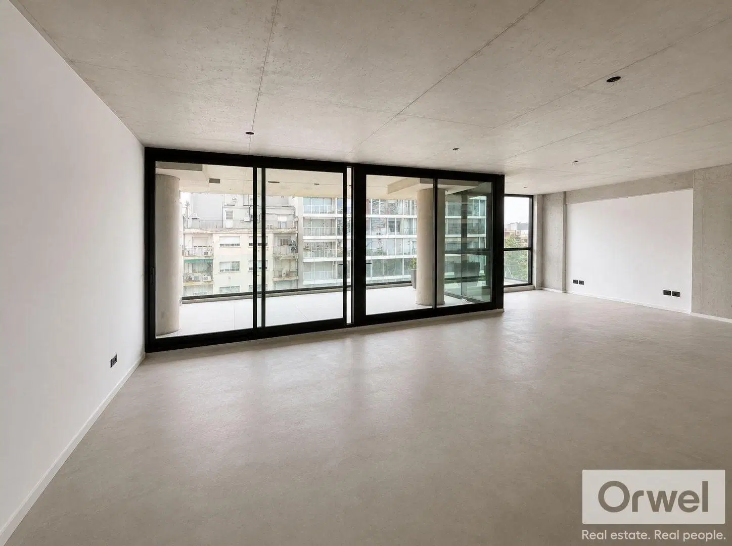 Oficina en Venta o ALQUILER en Belgrano. Seguridad. Balcon 5