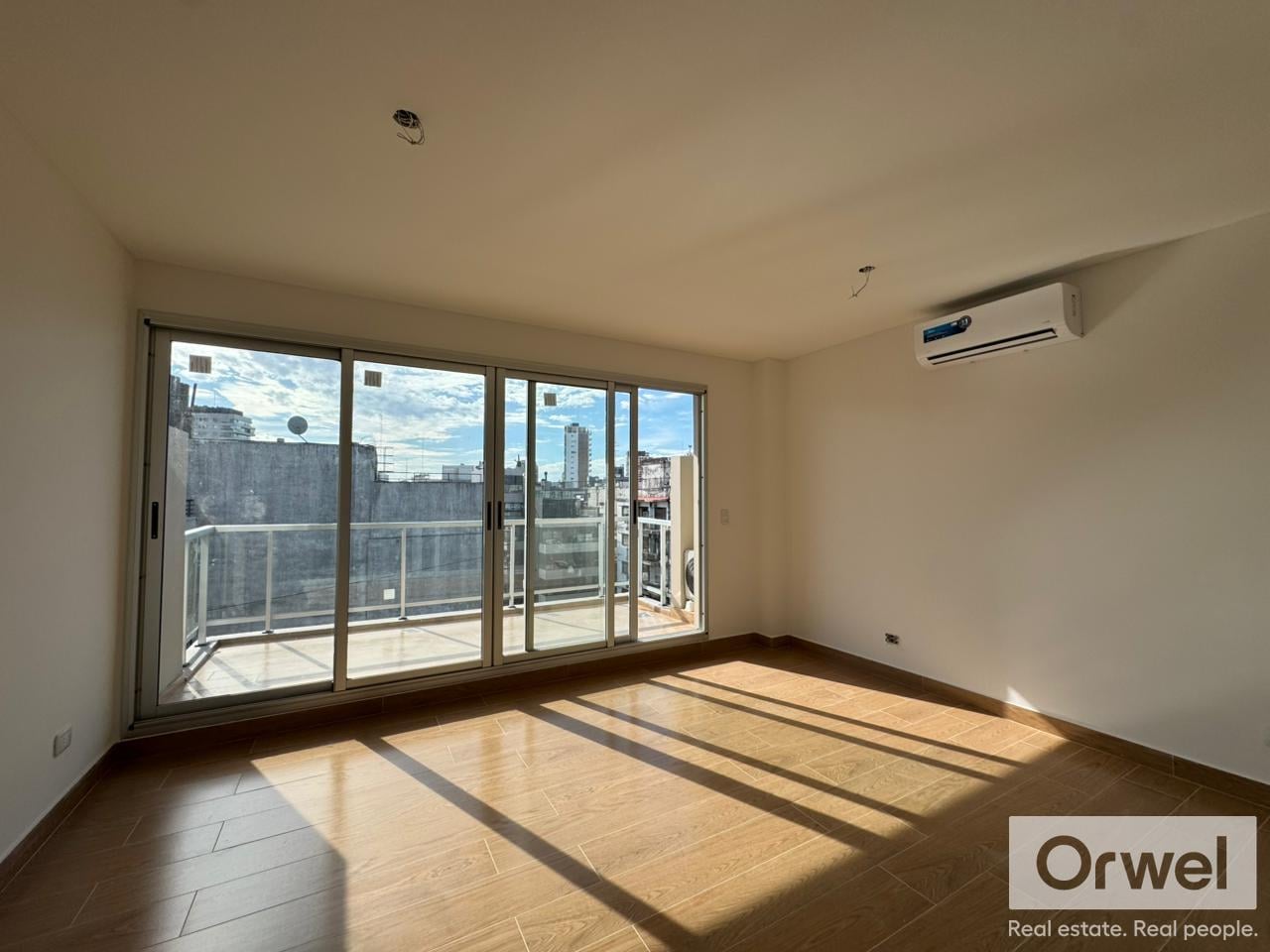 Monoambiente A ESTRENAR Amplio Sol Vista Amenities Colegiales