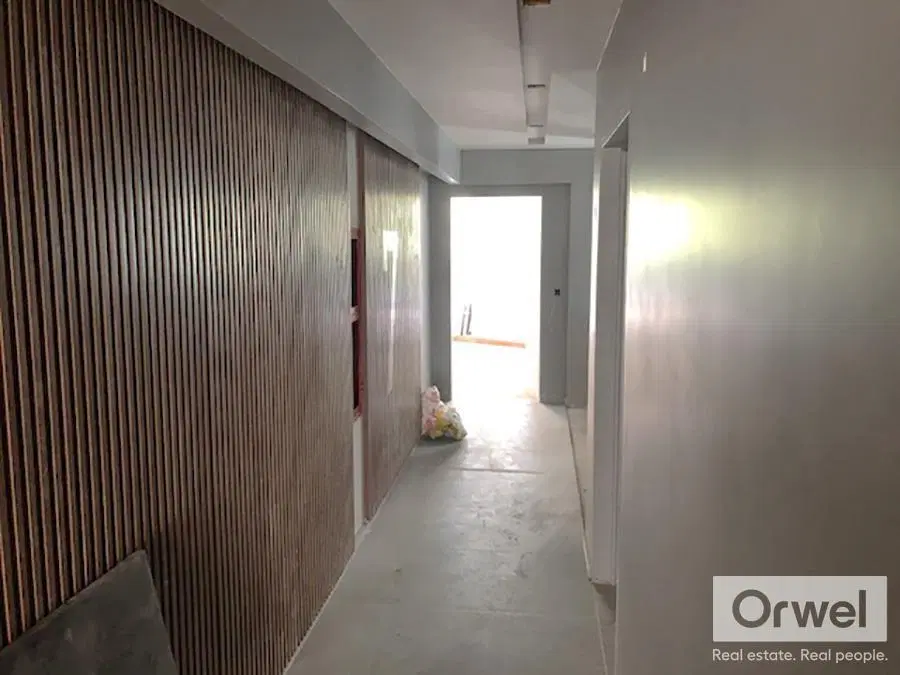 Oficina en Venta en Retiro 4