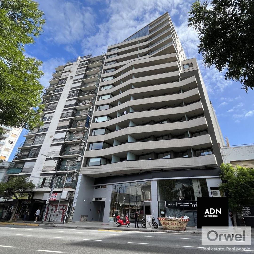 Departamento Monoambiente al frente en Venta. Full amenities.