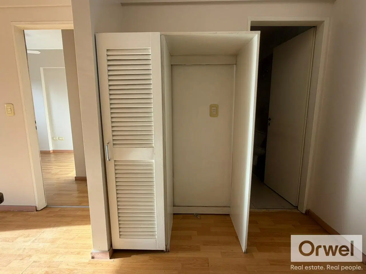 Venta 2 Ambientes Soleado Balcon Cochera Baulera Pileta 5