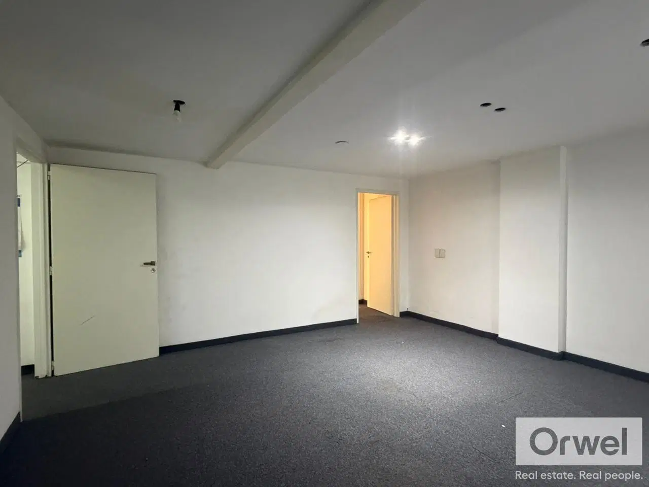 Venta Oficina Deposito Planta Baja A Refaccionar Balvanera 8