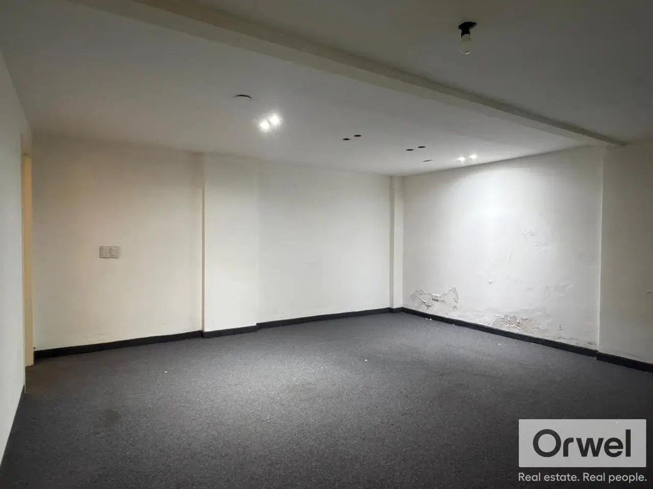 Venta Oficina Deposito Planta Baja A Refaccionar Balvanera 2