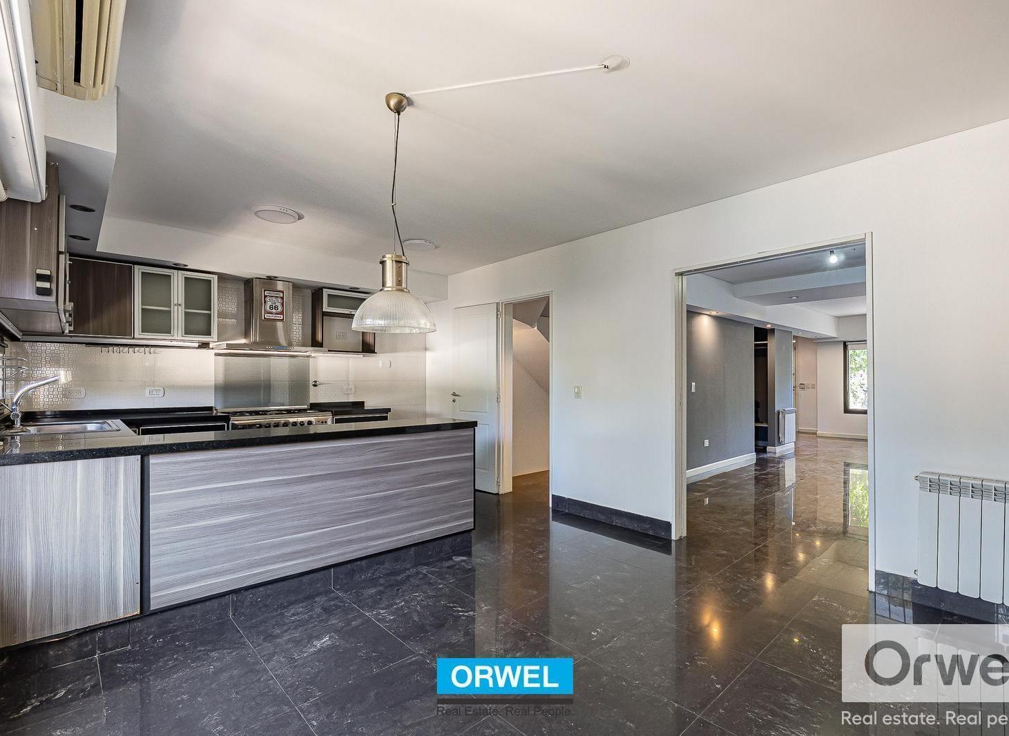 Foto de Moderna casa 5 ambientes Martinez, pileta, galeria y parrilla, 4, imagen 5