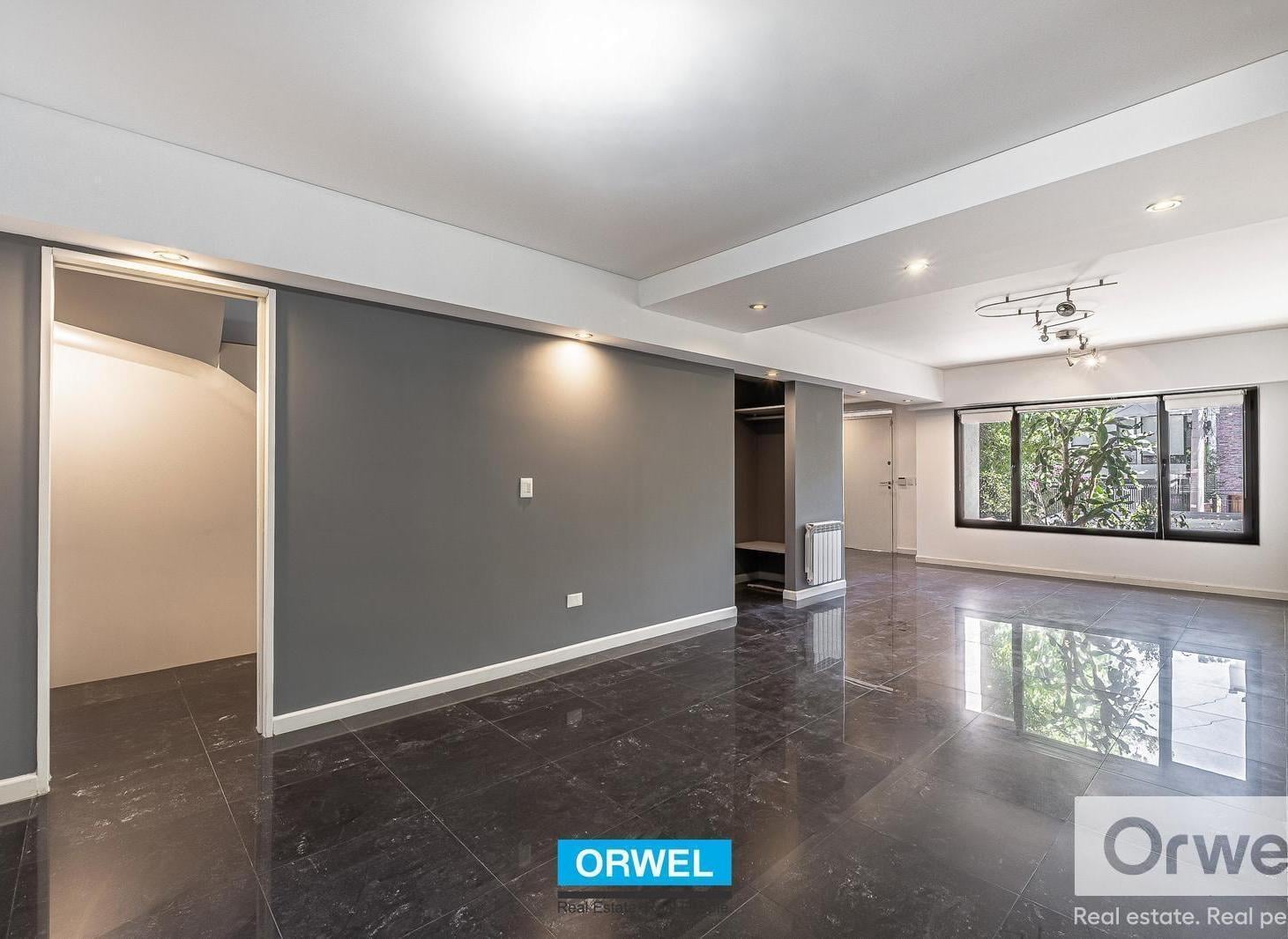 Foto de Moderna casa 5 ambientes Martinez, pileta, galeria y parrilla, 4, imagen 1