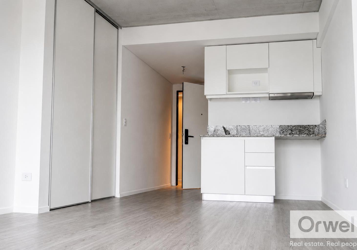 Foto de VENTA MONOAMBIENTE en BARRACAS. MOCA 2. PISO ALTO CON BALCÓN. FULL, imagen 2