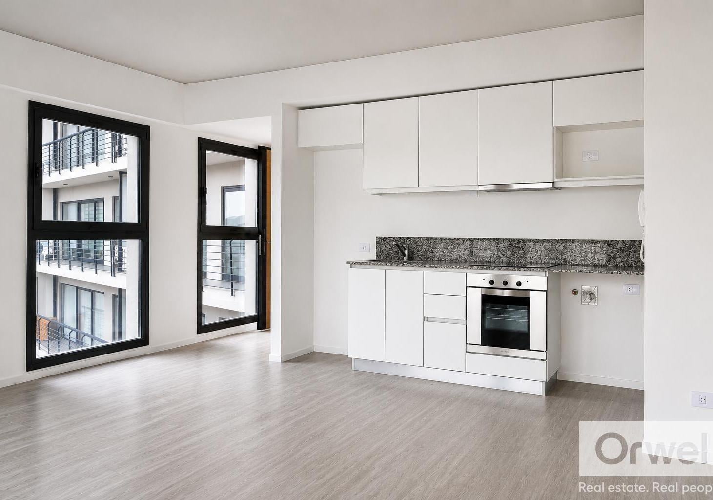 Foto de VENTA 3 AMBIENTES en BARRACAS. MOCA 2. PISO ALTO CON BALCÓN. FULL, imagen 1