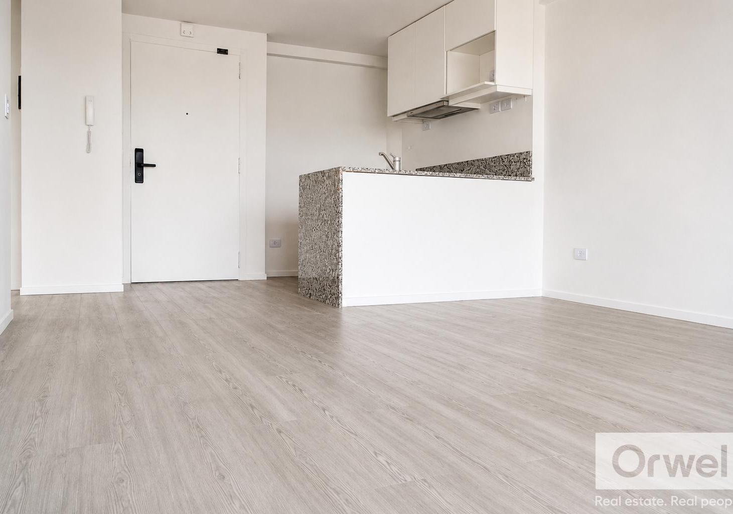 Foto de VENTA 2 AMBIENTES en BARRACAS. MOCA 2. PISO 12 CON BALCÓN. FULL, imagen 2