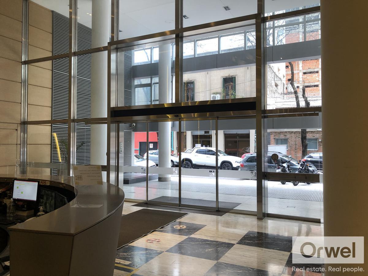 Foto de Oficina en Libertador y Olazabal. Super luminosa., imagen 1