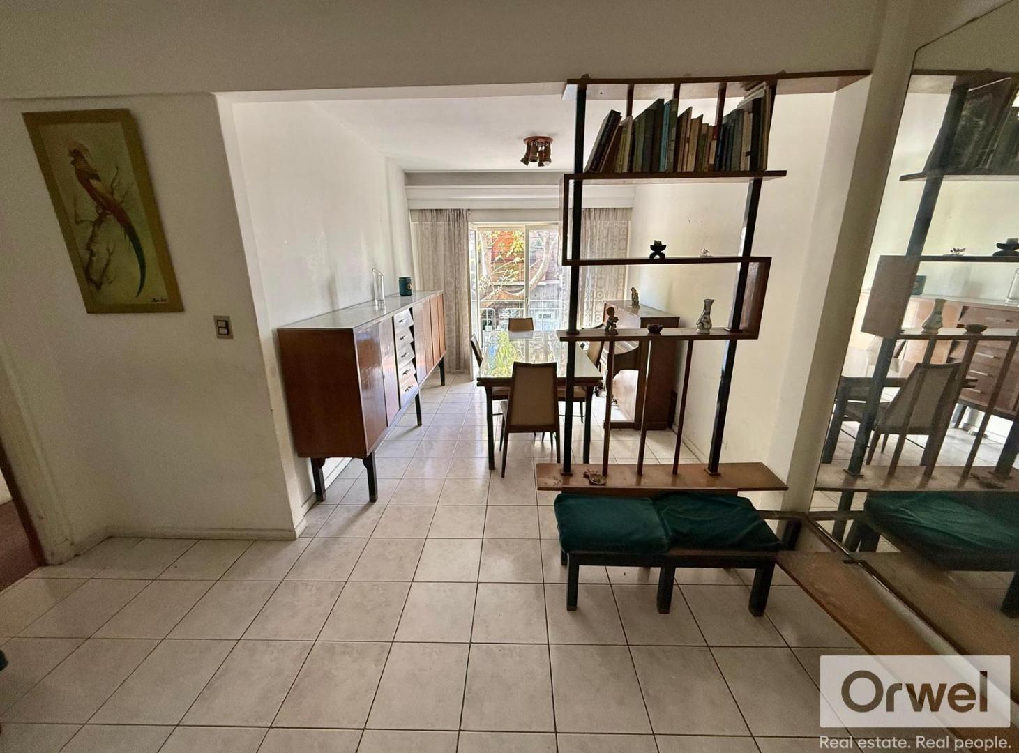 Foto de Venta amplio 3 ambientes, Saavedra. 1° piso por escalera, imagen 3