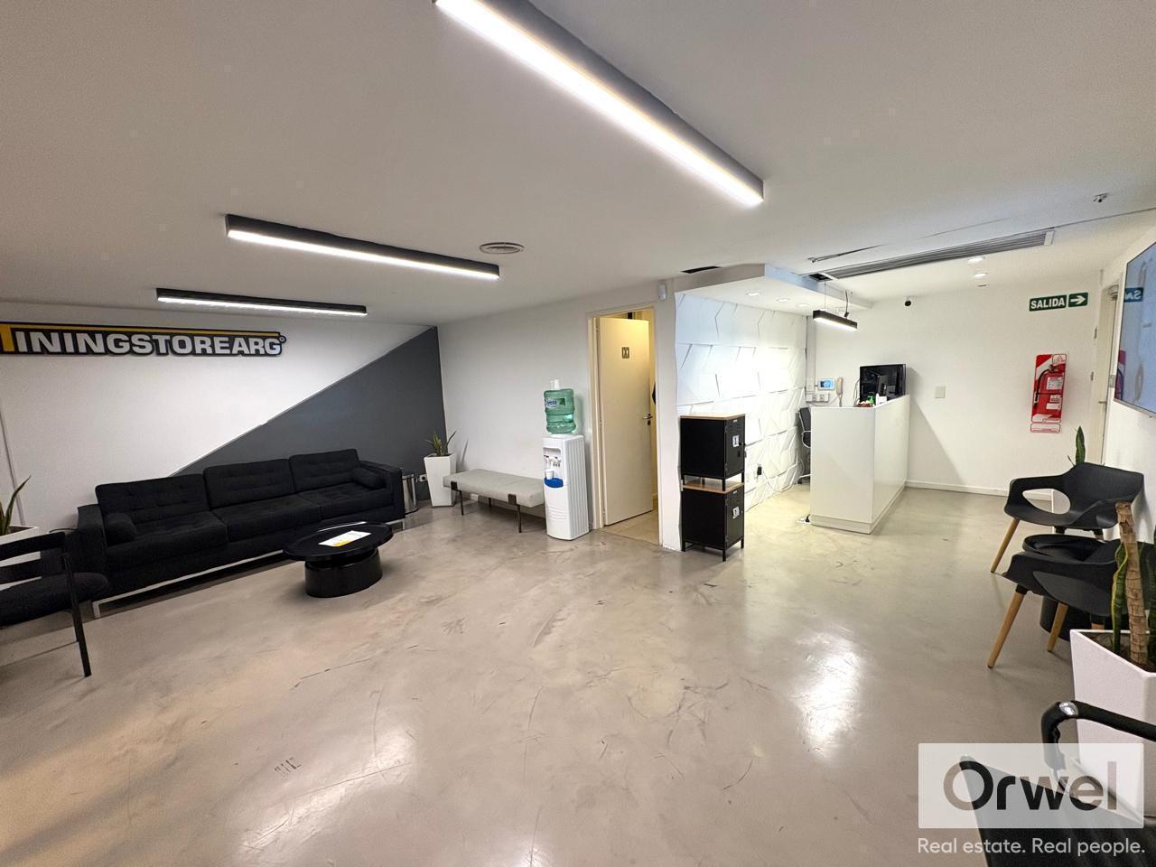 Foto de Oficina en Libertador y Olazabal. 1 coch. Super luminosa., imagen 2