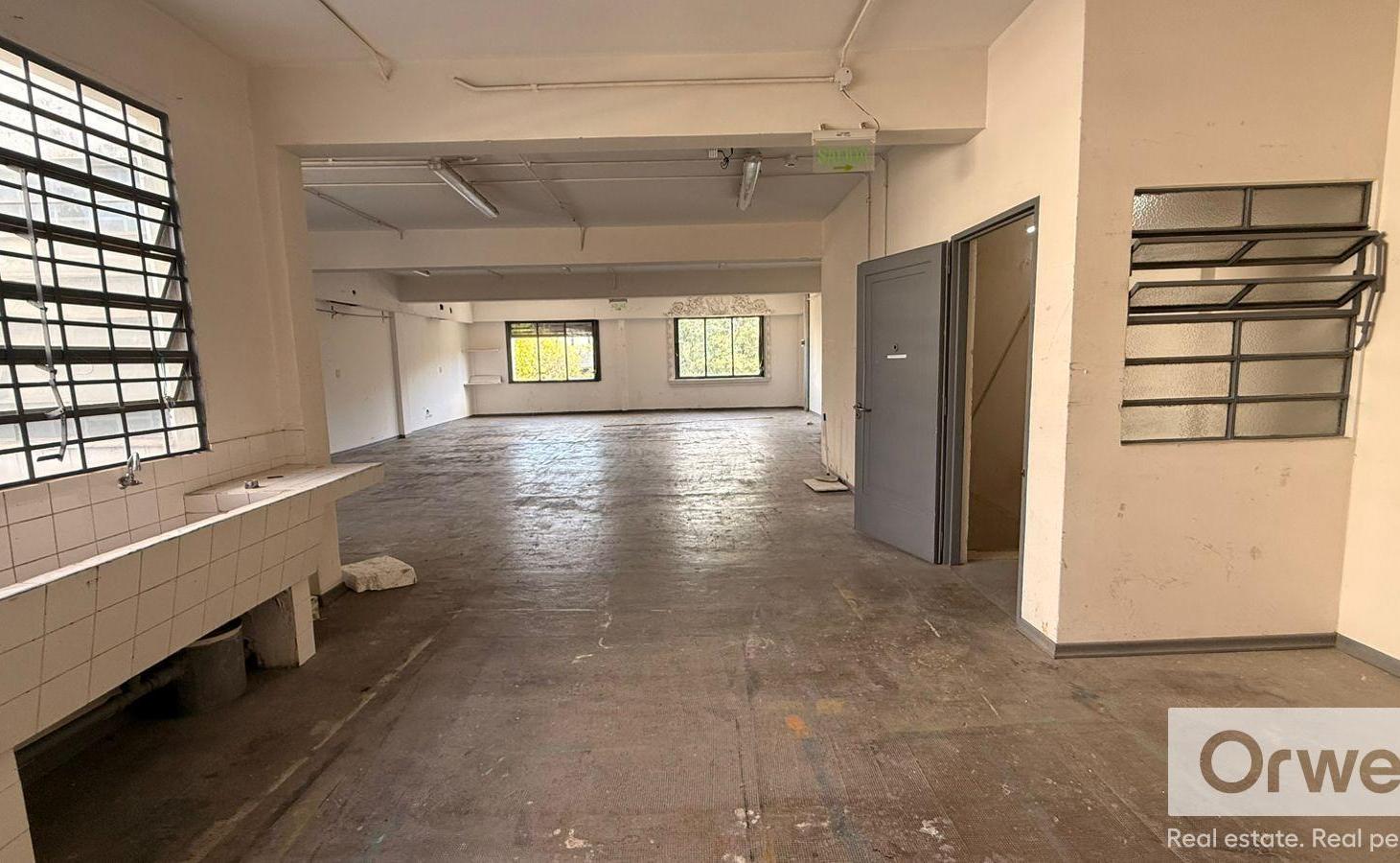Foto de Local 3 Plantas en Venta. Depósito y Cochera. Chacarita, imagen 1