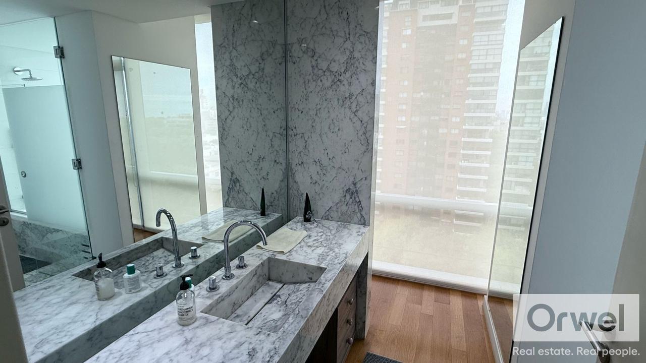 Foto de Forum Alcorta! Vista al RIO! 240 m2. 3 Suites mas dependencia. 2 coch., imagen 5
