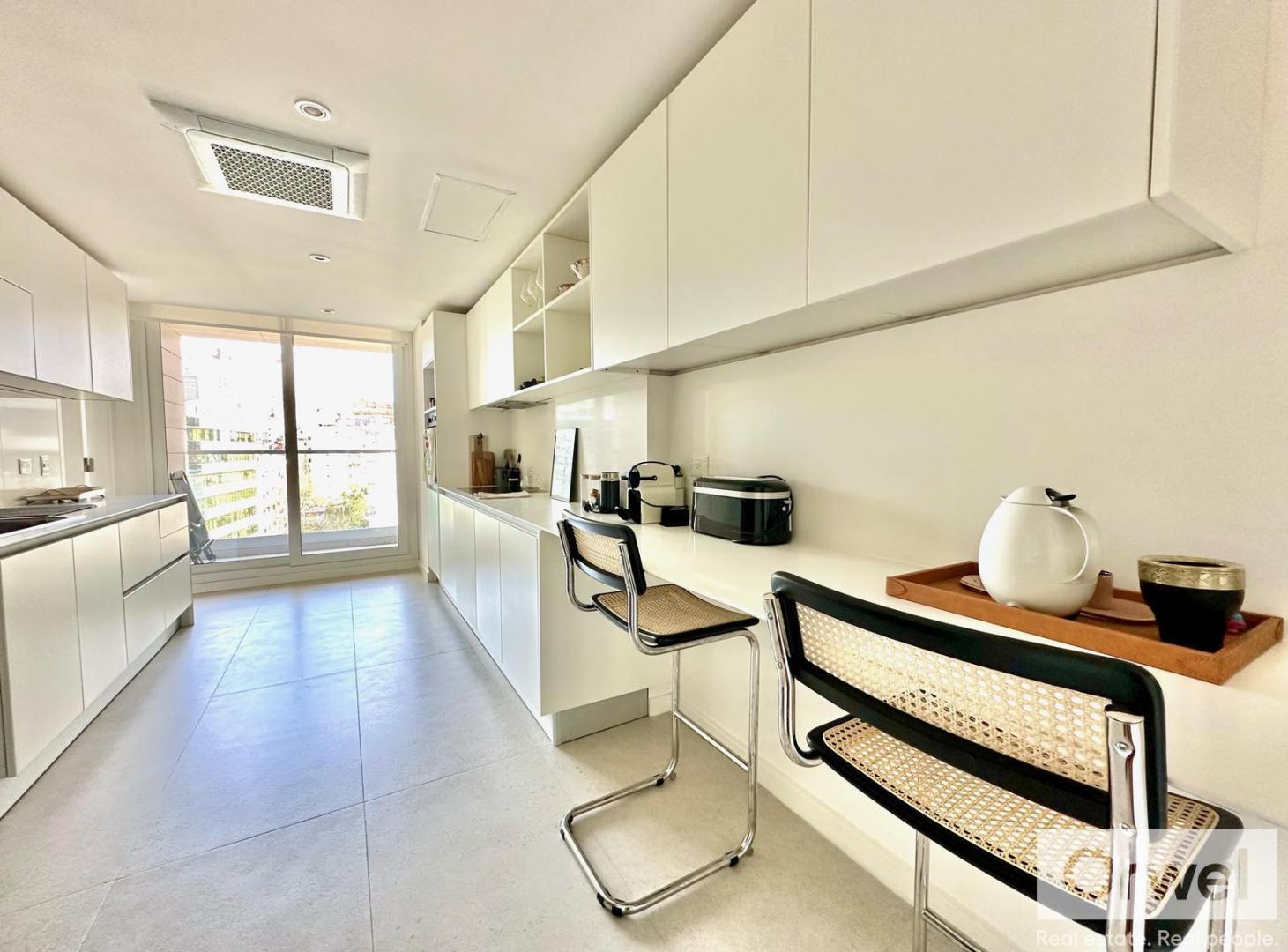 Foto de Departamento de 3 dormitorios en Venta 2 cocheras dep y balcón terraza, imagen 1