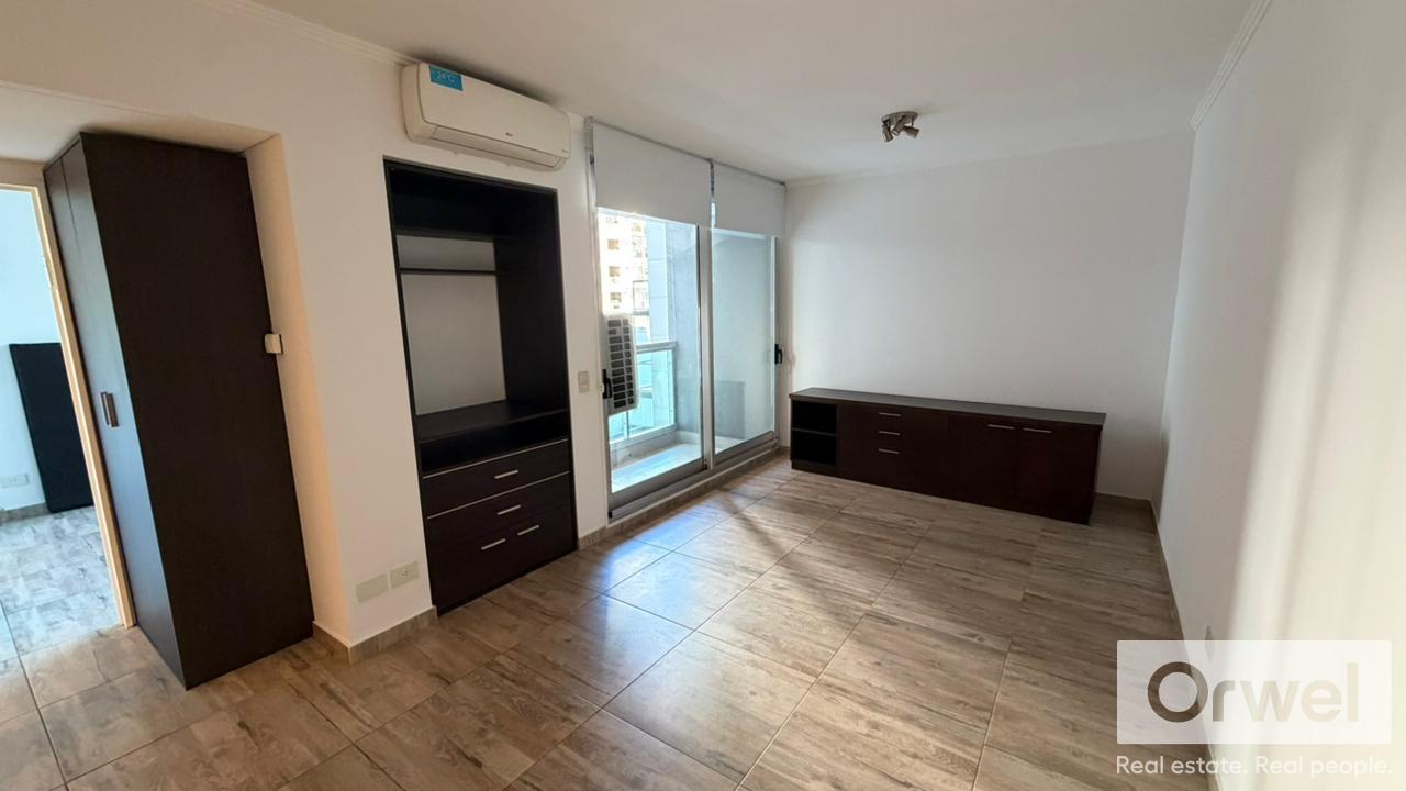 Foto de Departamento 2 Ambientes en Torre Deco con Suite, Toilette y Amenities, imagen 4