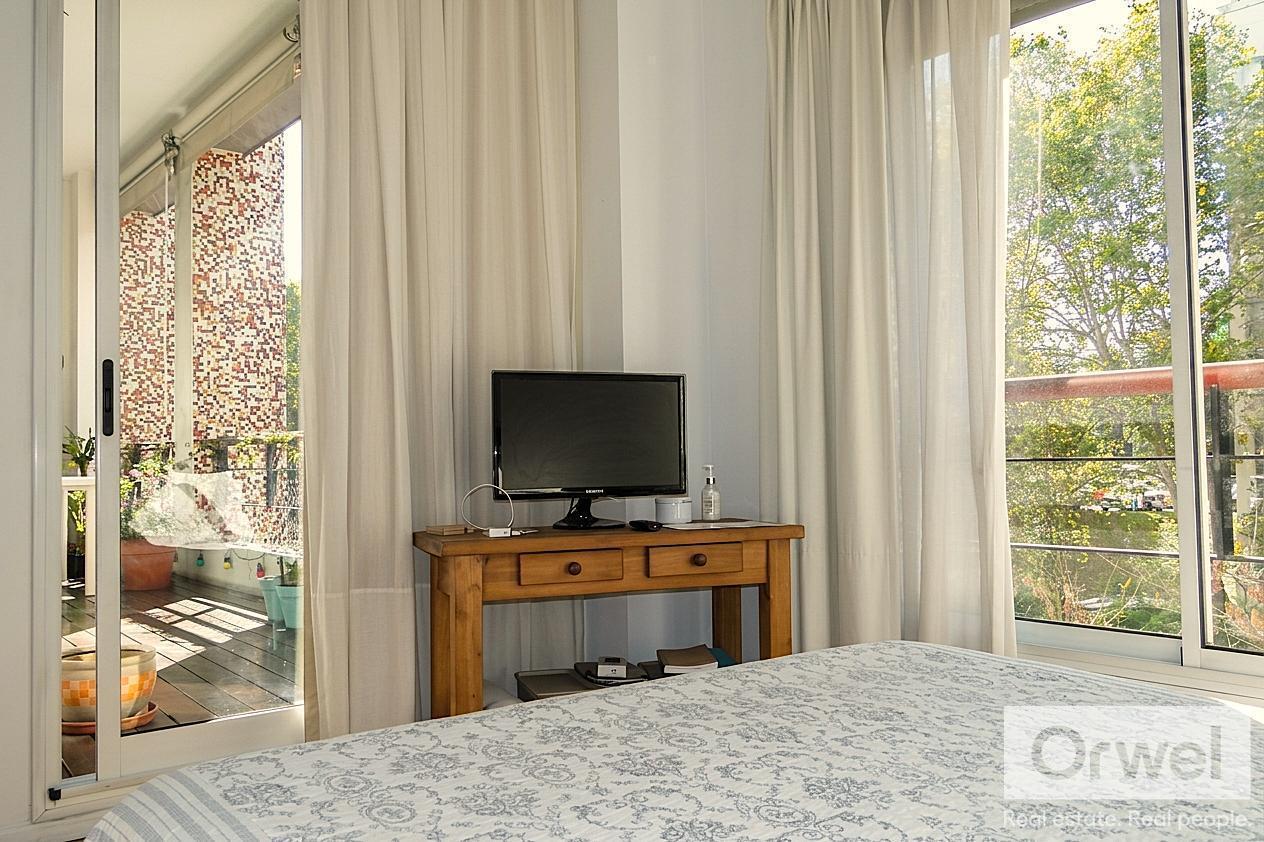 Foto de VENTA DEPARTAMENTO 4 AMBIENTES BARRACAS.EDIFICIO MOCA AL FRENTE COCHERA, imagen 4