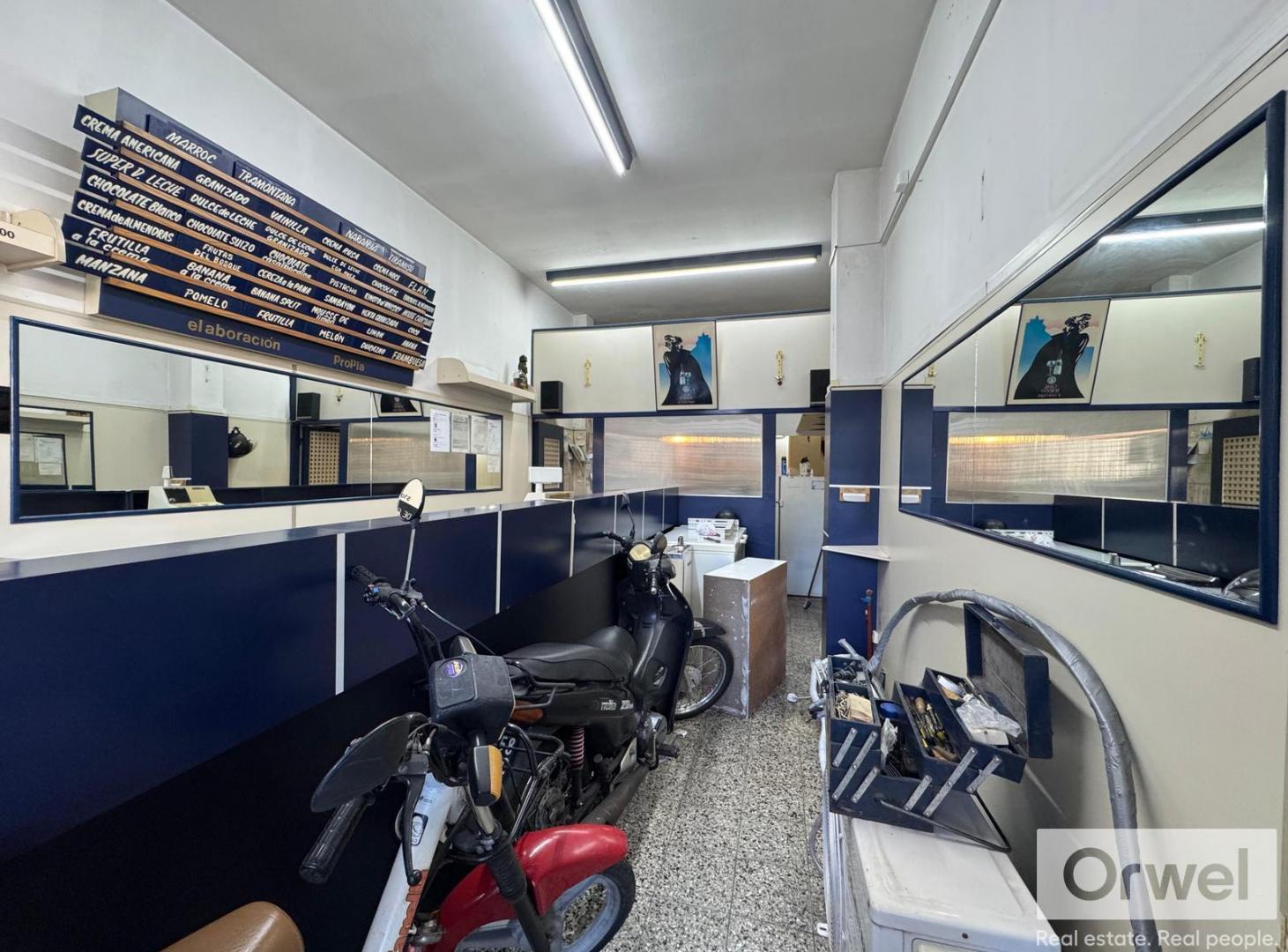 Foto de Local Comercial en Olivos – Excelente Ubicación y Gran Potencial, imagen 1