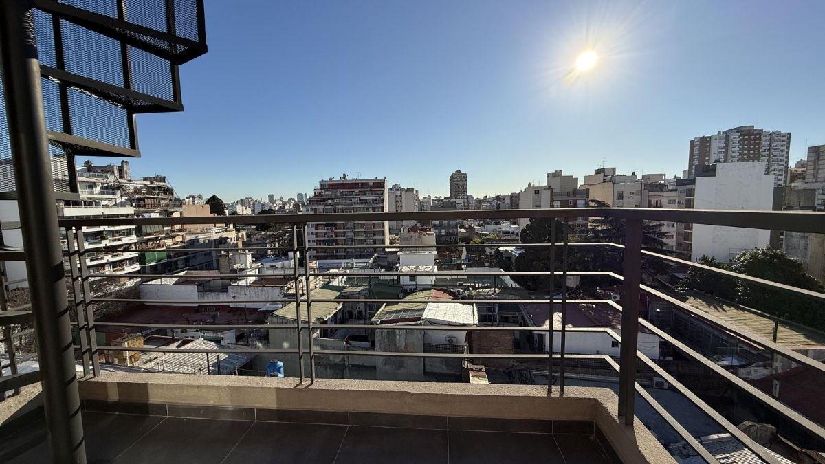Foto de VENTA 2 AMBIENTES C/ TERRAZA PROPIA - ALMAGRO, imagen 5