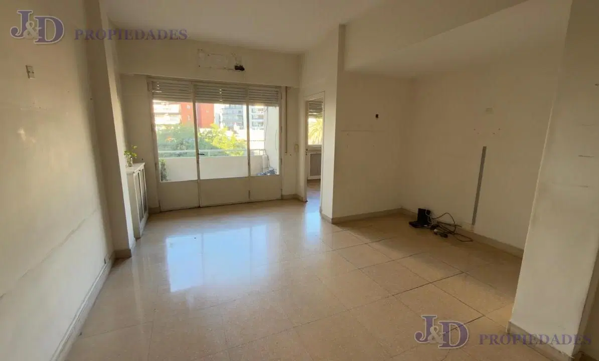 IMPORTANTE Y GRAN 4 AMBIENTES CON DEPENDENCIA EN RETIRO 3