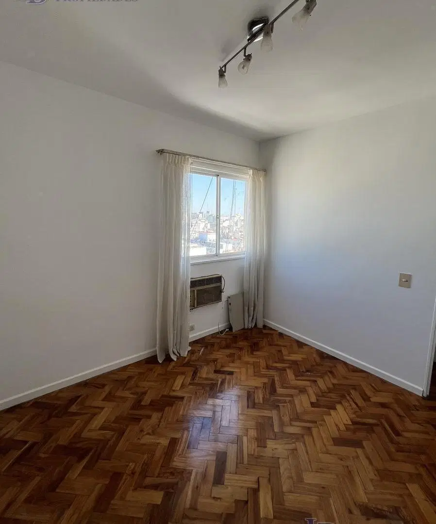 IMPECABLE DOS AMBIENTES EN DUPLEX EN SAN NICOLAS 2