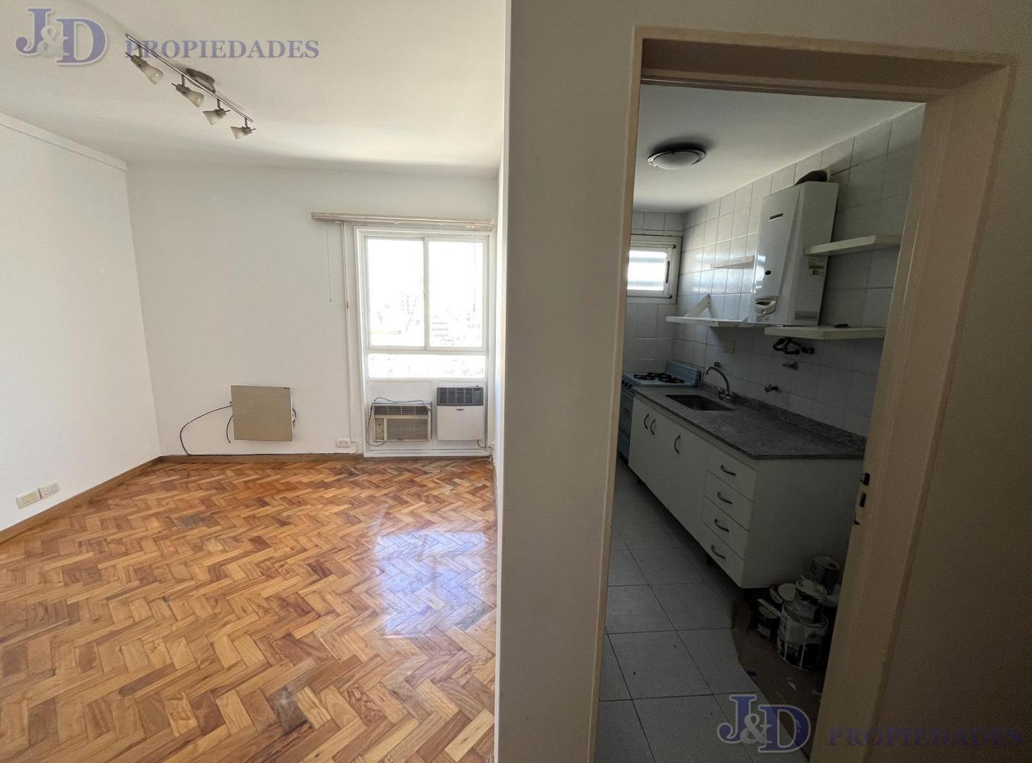 Foto de OPORTUNIDAD!! IMPECABLE DOS AMBIENTES EN DUPLEX EN LA ZONA TRIBUNALES, imagen 3