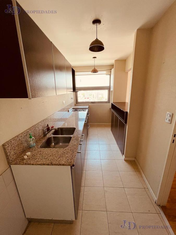 Foto de TRES AMBIENTES CON COCHERA PISO ALTO VISTA PANORAMICA EN LAS TORRES CABALLITO NUEVO, imagen 4