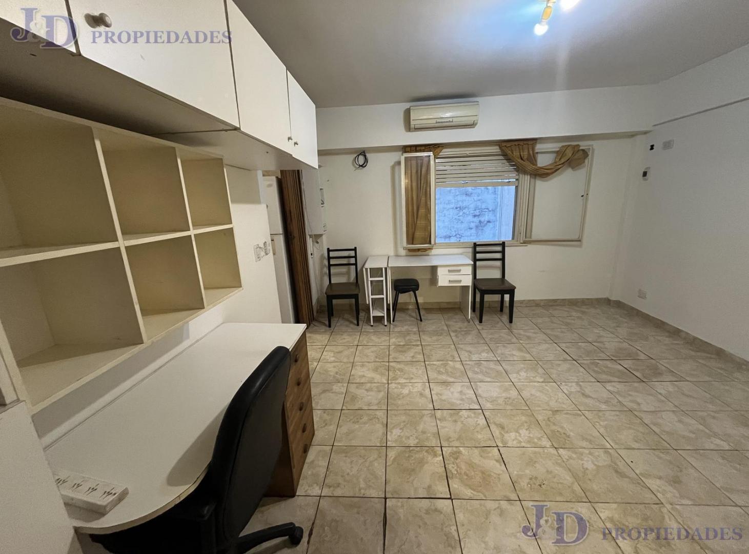 Foto de AMPLIO DOS AMBIENTES EN RECOLETA. APTO CREDITO, imagen 2