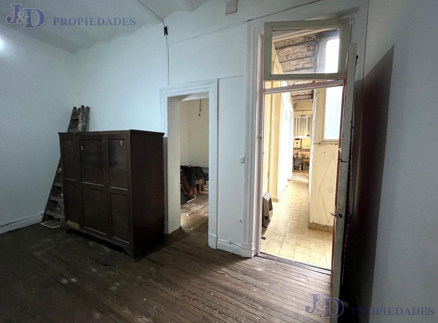 Foto de AMPLIO DEPARTAMENTO DE 3 AMBIENTES EN SAN TELMO, imagen 3