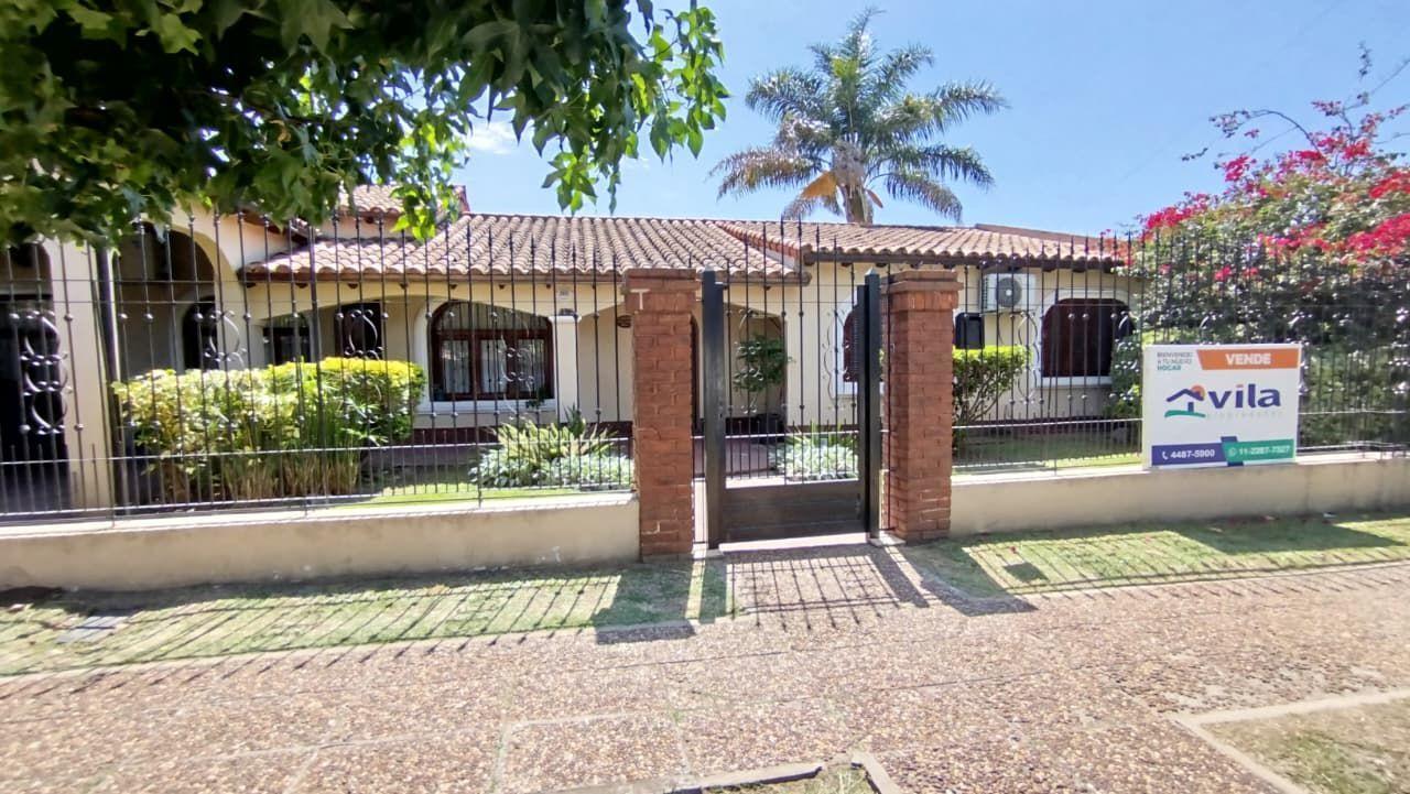 Foto de Venta Hermosa Casa Piscina Quincho Ciudad Evita, imagen 2