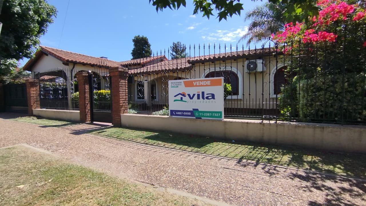 Foto de Venta Hermosa Casa Piscina Quincho Ciudad Evita, imagen 5