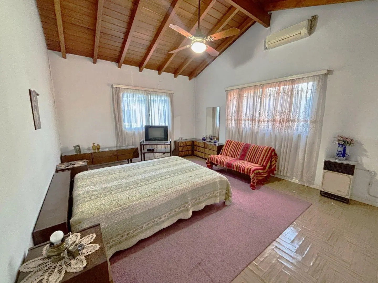 Casa en VENTA en Circunscripcion 1 Seccion 1 a Mts de Esc Gendarmeria Ciudad Evita 5