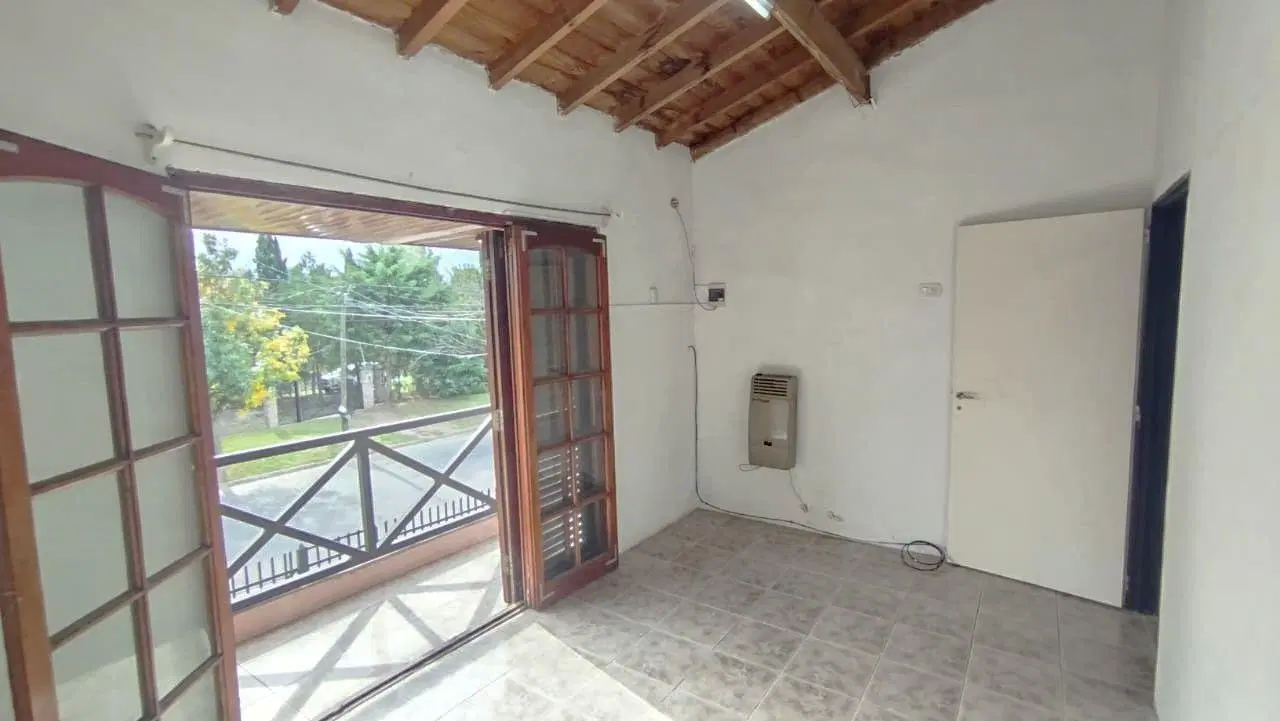 Alquiler Departamento tipo PH en Planta Alta 2 ambientes SEMINARA Ciudad Evita 2