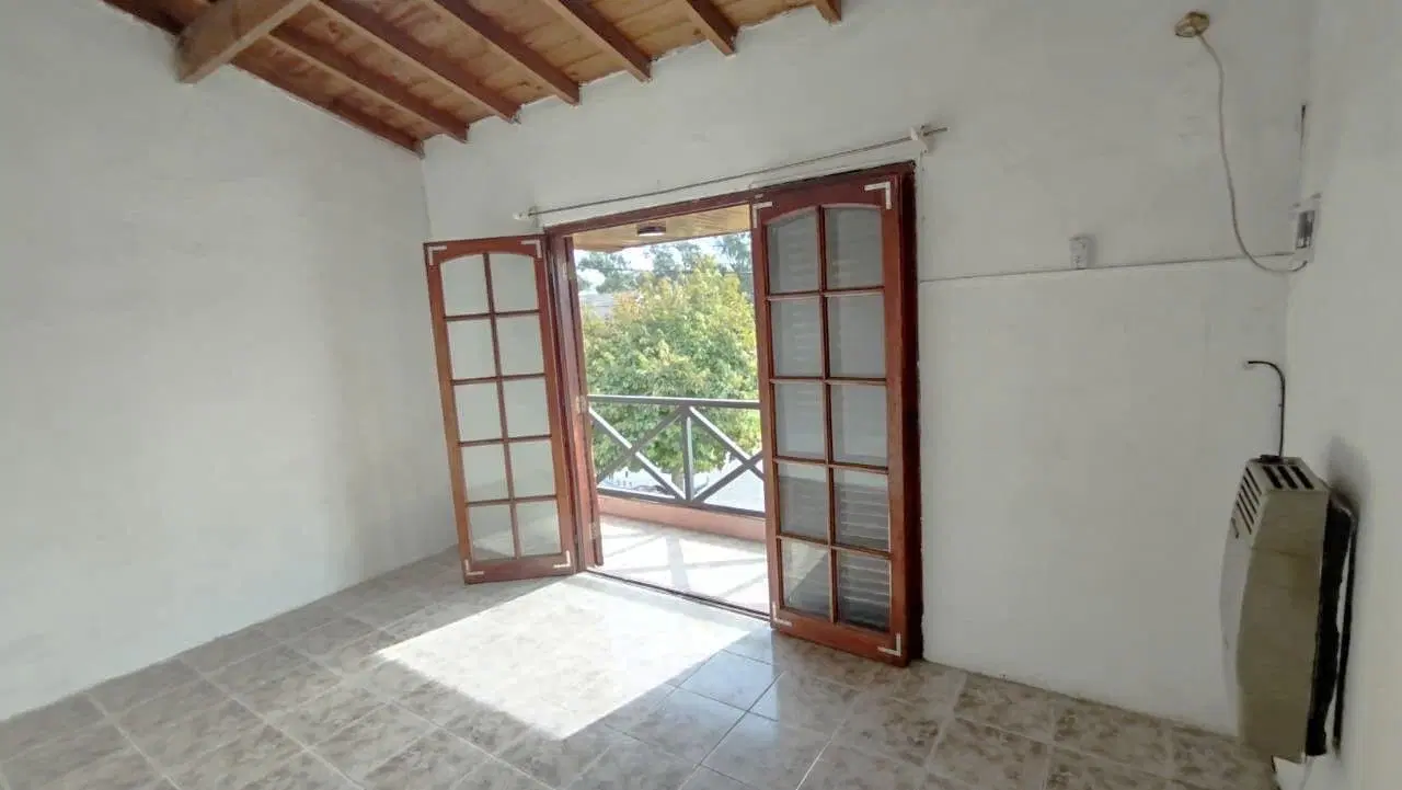 Alquiler Departamento tipo PH en Planta Alta 2 ambientes SEMINARA Ciudad Evita 3