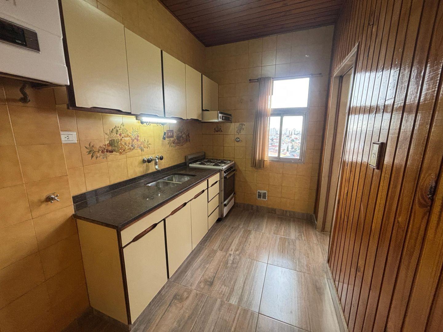 Foto de Venta departamento 3 ambientes Barrio Gral paz, Villa Celina, imagen 3