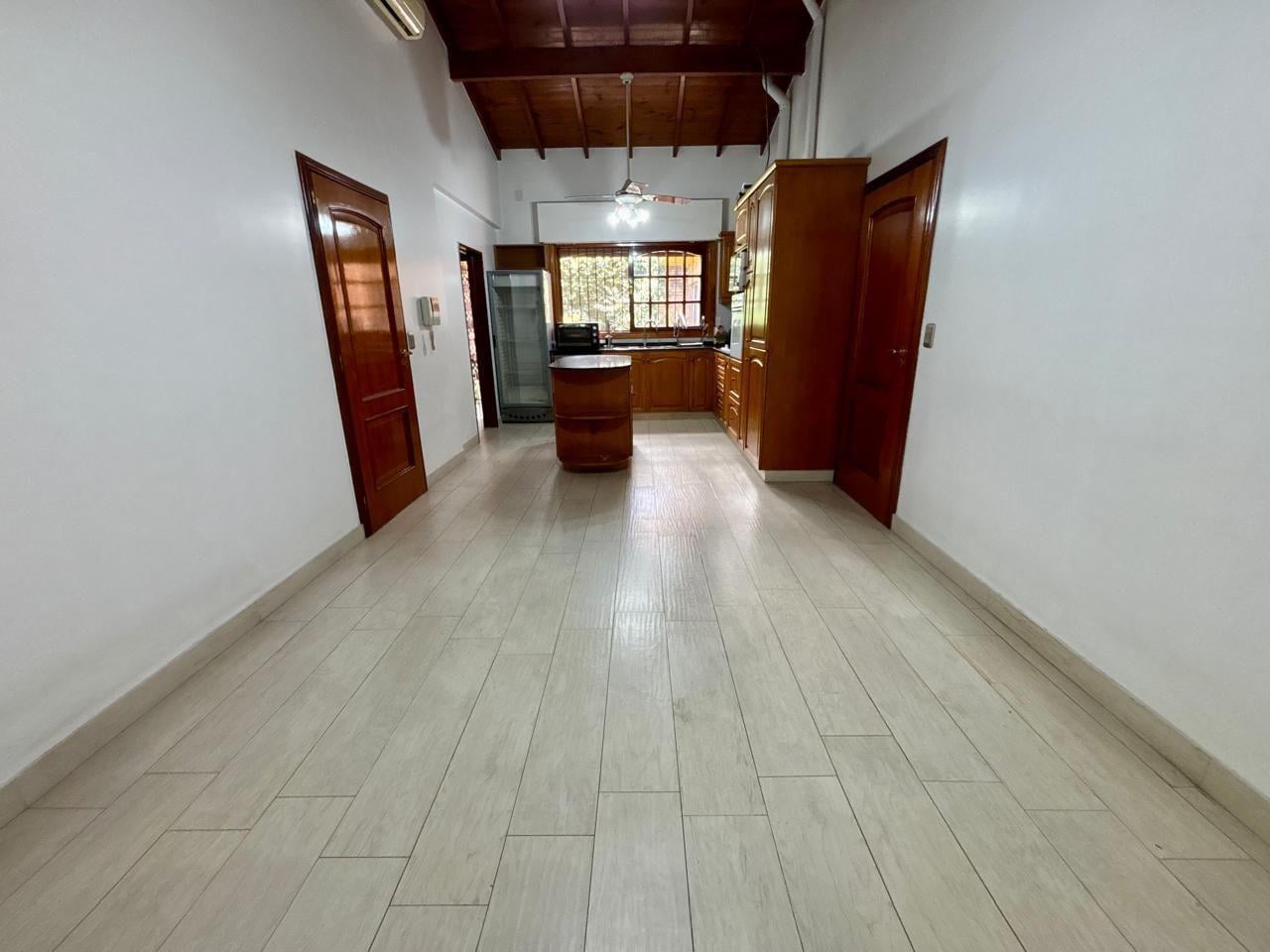 Foto de Venta casa 5 ambientes Avenida Principal Aldo Bonzi Apto credito, imagen 4