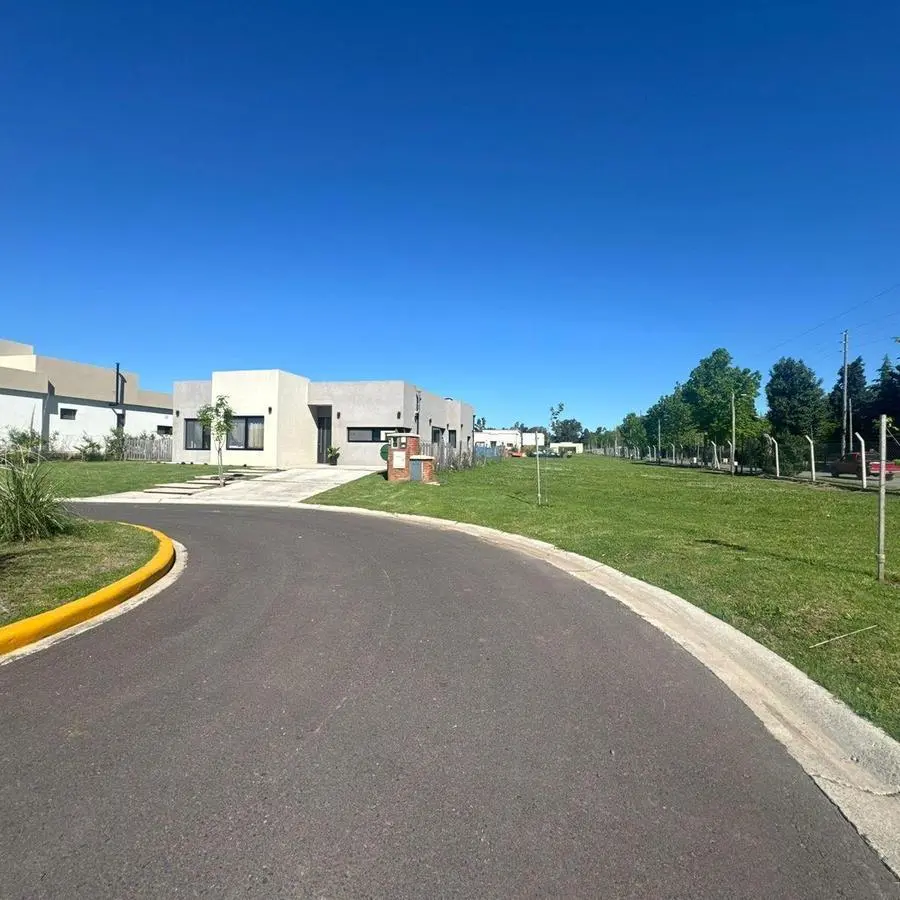 Venta LOTE en el BC ."SANTA ELISA " de 499m2 en el coul de sac 4