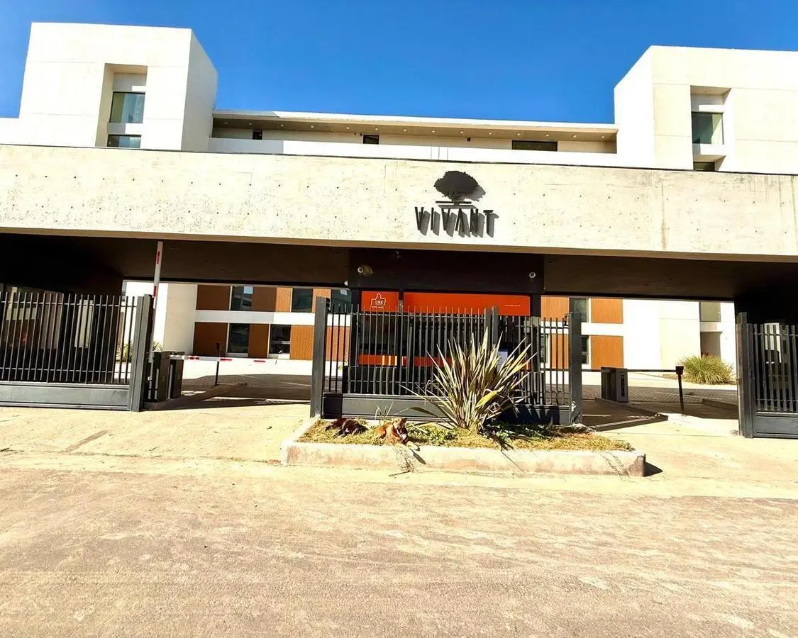 Departamento en alquiler 3 ambientes con jardín en VIVANT TORTUGAS 1